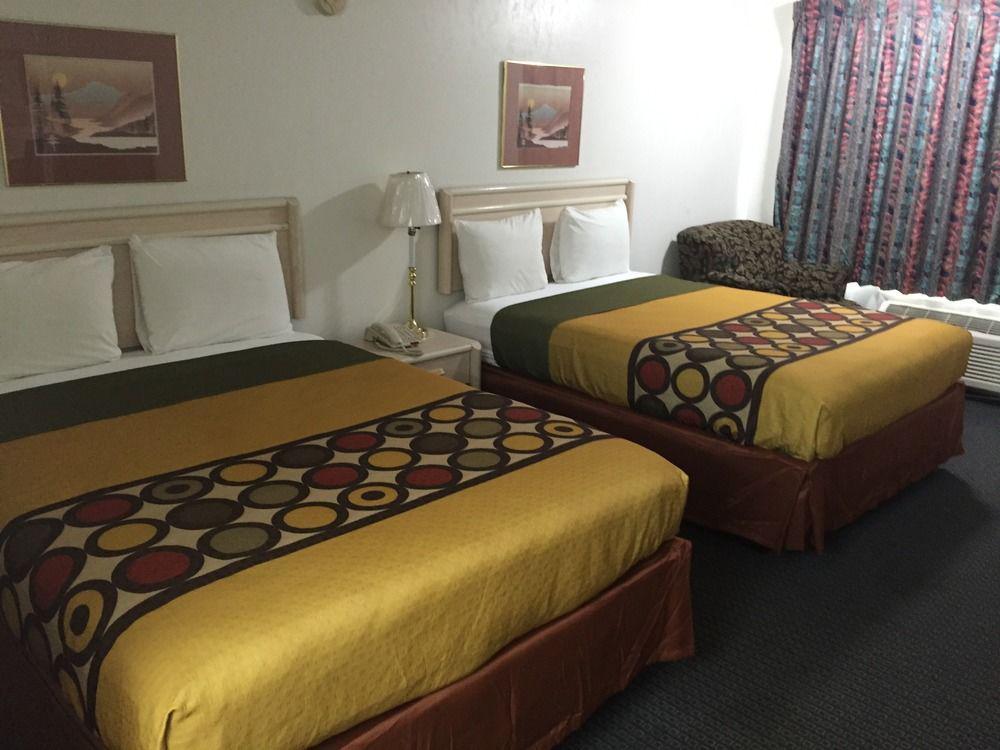 Travel Inn Eutaw Εξωτερικό φωτογραφία