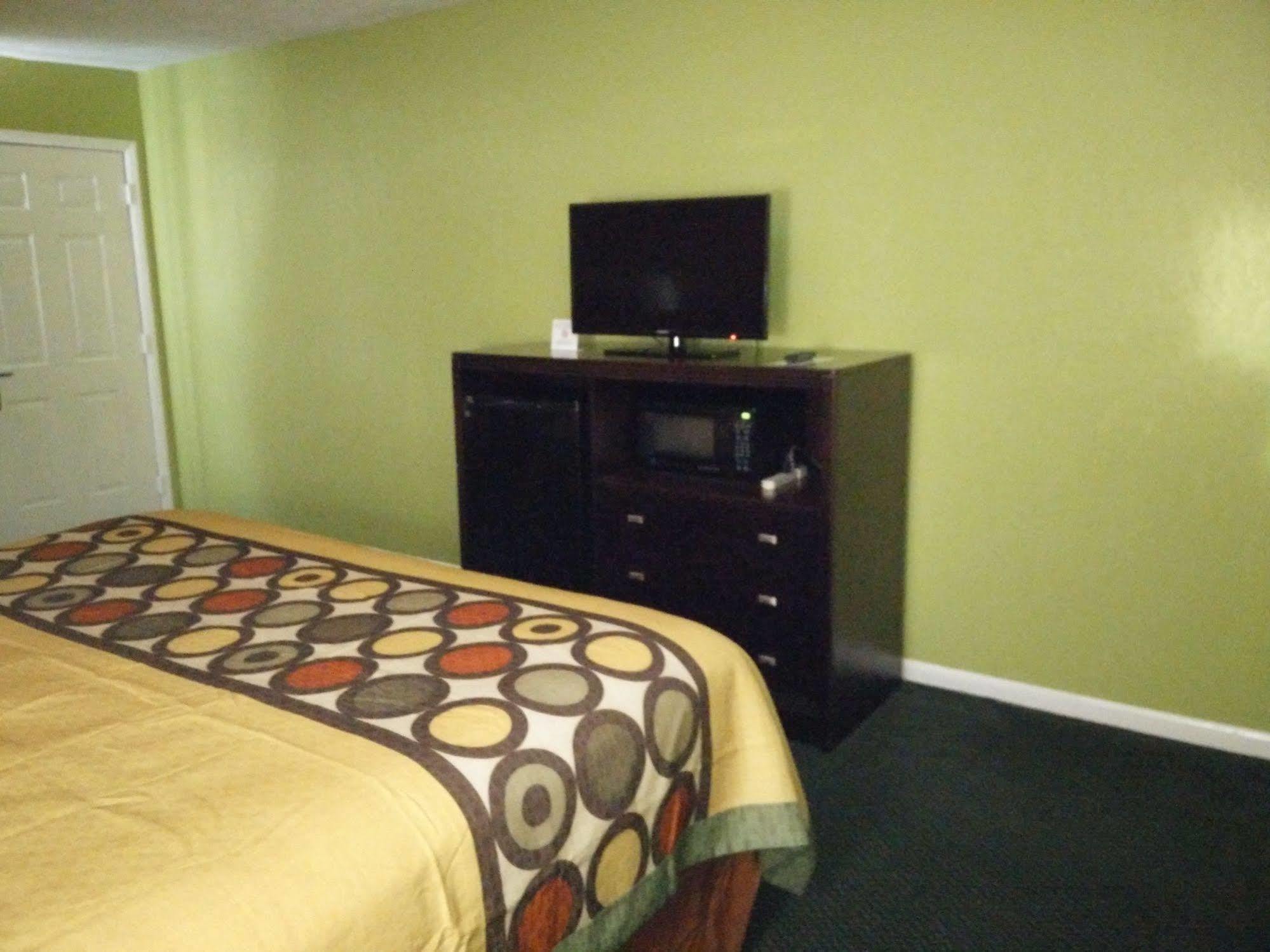 Travel Inn Eutaw Εξωτερικό φωτογραφία