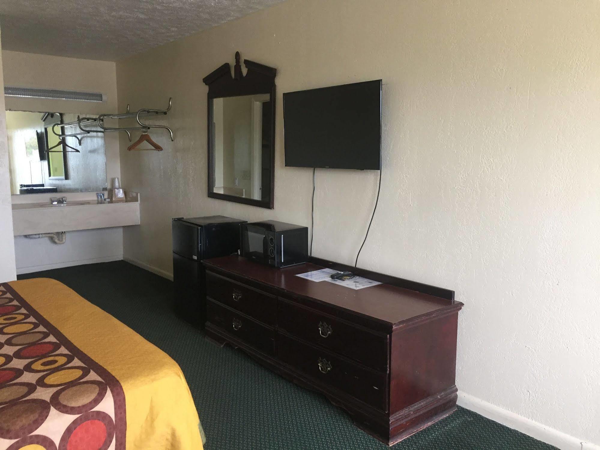 Travel Inn Eutaw Εξωτερικό φωτογραφία