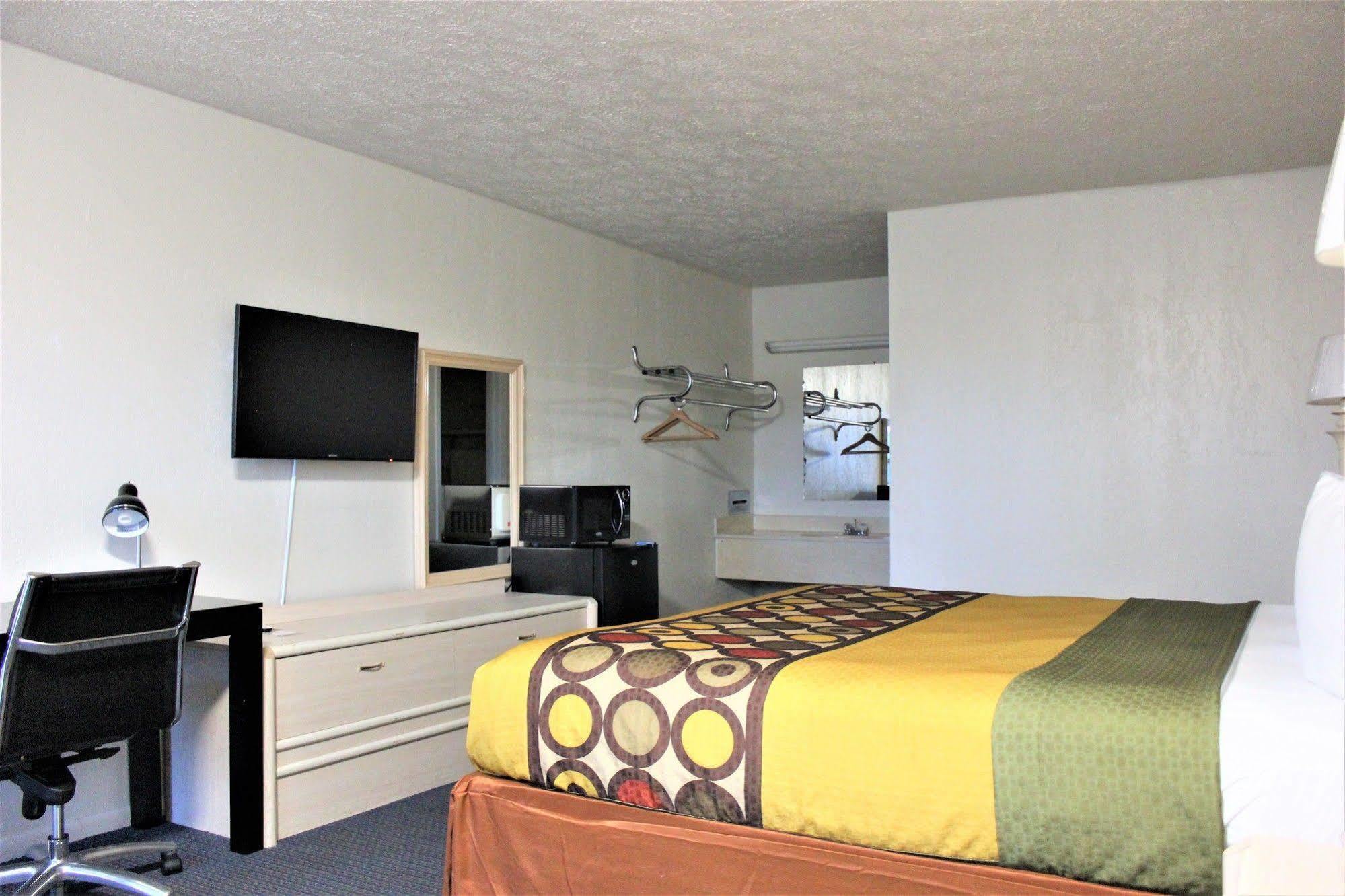 Travel Inn Eutaw Εξωτερικό φωτογραφία